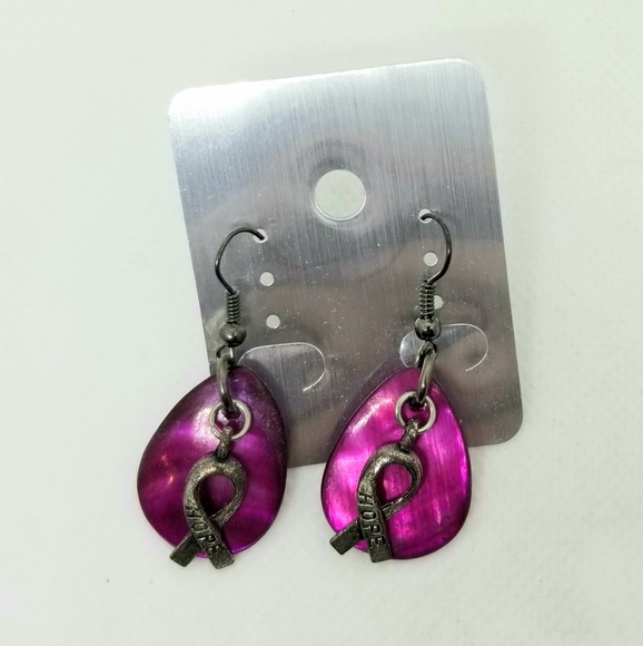 Pink Ribbon Cancer shell earrings - Picture 3 of 4